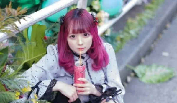 FC2PPV-4595367 Active Idol with Over 10,000 Fans