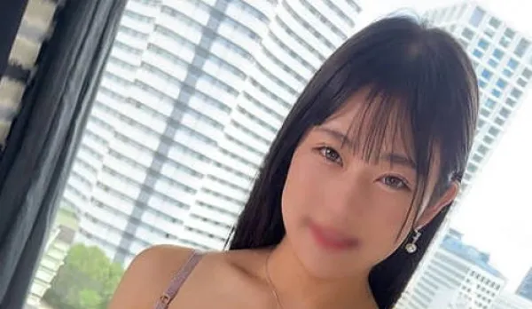 FC2PPV-4656129 College Girl Blows in Public Toilet