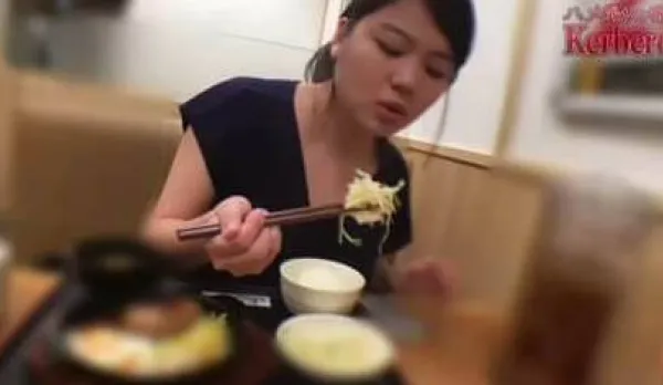 FC2PPV-932566 Innocent Runaway Girl Sitting by the Roadside