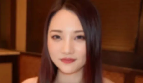 FC2PPV-4646724 Her Look Brims with Sexy Allure