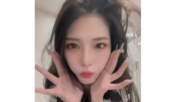 Cute Playful Babe Fucked to Voiceless Looks