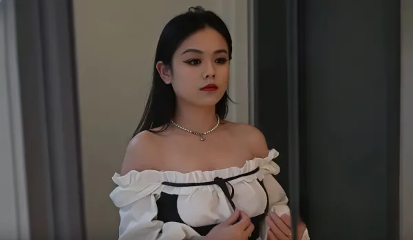 Stunning Cousin Moans Endlessly Her Tender Pussy Filled with My Cum - Yuan Yuan