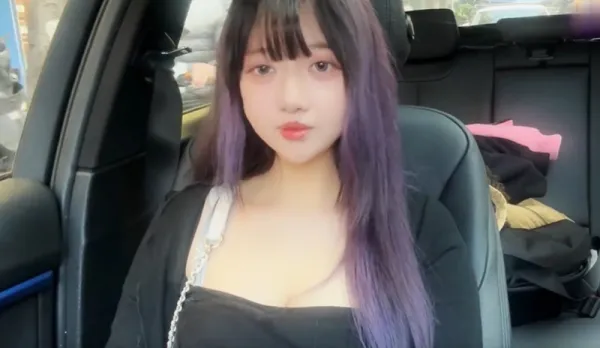One-Day Date: 40yo Grandpa Fucks 20yo Hottie