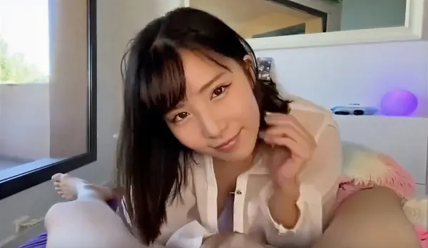 Early Morning Boyfriend Hasn’t Woken Up Yet but She Can’t Wait and Needs Big Cock Passionate Sex