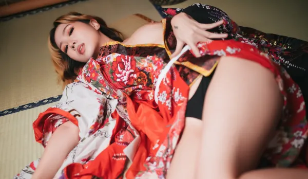 Leelo Lili Stunning Newbie! Kimono Slips Off Exploding Perfect Tits Naked Erotic Interaction