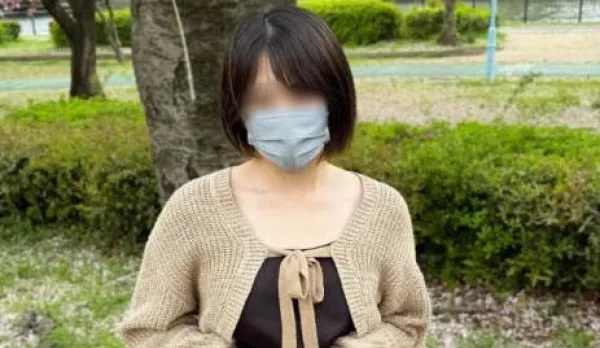 FC2PPV-4680591 Real Amateur Plays Naked in Park During Daytime