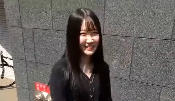 FC2PPV-4885871 First-Time 18yo Pale Slender Model Squirting Hard