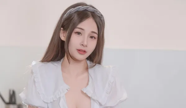 Pure Maid Jemi’s Secret Affair Training