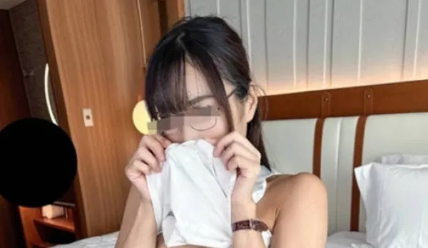 FC2PPV-4540533 Cheating Wife Plays Secretary for Forbidden Office Fuck