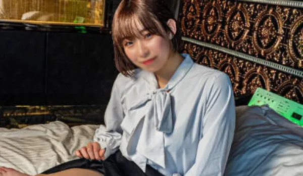 FC2PPV-4413654 Deepthroat Cumshot