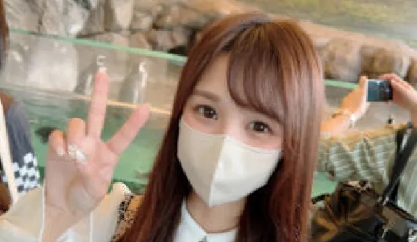 Cute Petite Energetic Kindergarten Teacher