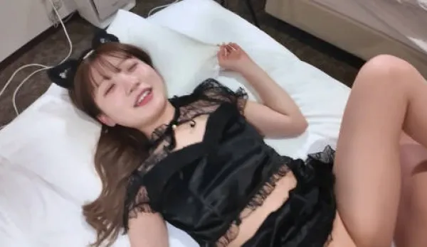 FC2PPV-4524078 Super Cute Rare Feline Babe