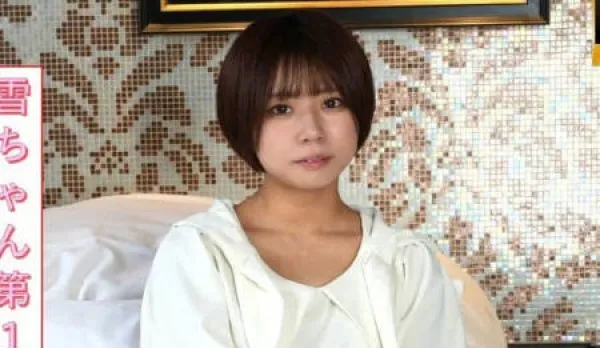 FC2PPV-4640298 Short-Haired Girl Looks Like a Popular Babe