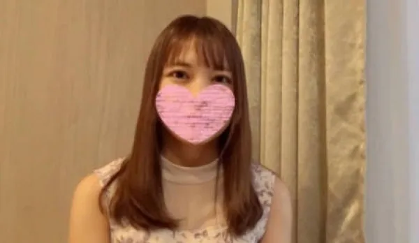 FC2PPV-4528582 With Stunning Beauty and Peak Seduction Skills to Slay You