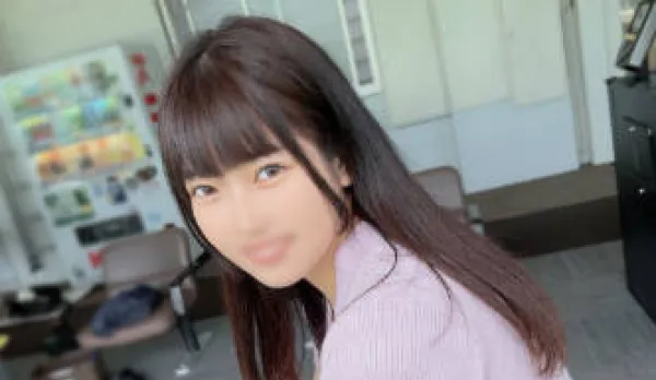 FC2PPV-4479814 Babyface E-Cup Massive Tits OL Selling Baby Goods