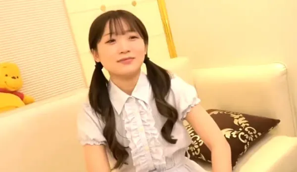 FC2PPV-4434719 Sixth Shot Cute Amateur Deco-chan's Shaved Creampie Selfie Video Love Amateur Deco-chan