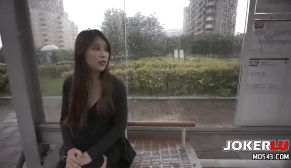 DS-0010 Street Interview with Hot Pregnant Babe, Ji Yanxi