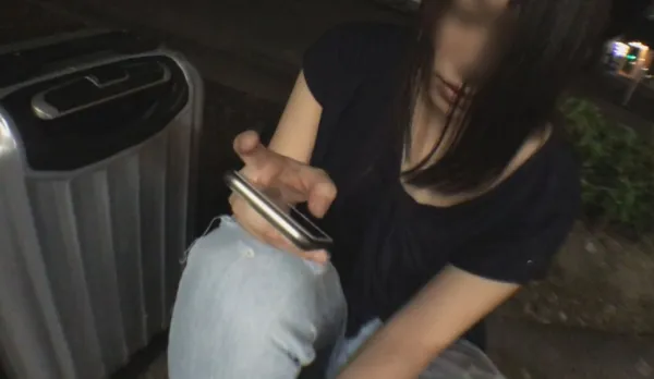 [Uncensored] FC2PPV-932566 Innocent Runaway Girl Sitting by the Roadside