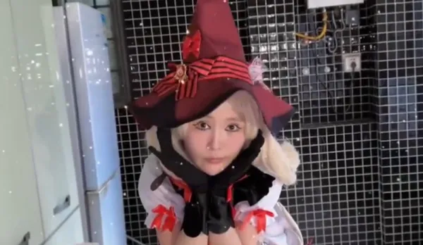 HLS-158 COS Genshin Klee Waiting for More Training