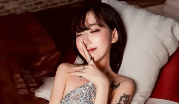 Promised New Girlfriend to Test Our Bodies, I Pound Her Hard So She Can't Leave Me - Ai Yan