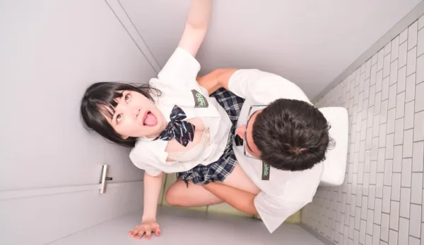 OGSP-0007 Four-Legged Beast Legend Returns Before Graduation, Defies Rules to Taste Senior's Massive Cock Right There!