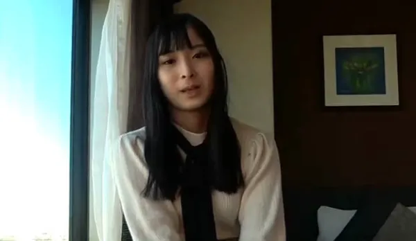 FC2PPV-3163934 Slender Cafe Girl Called to Hotel for Deep Pounding