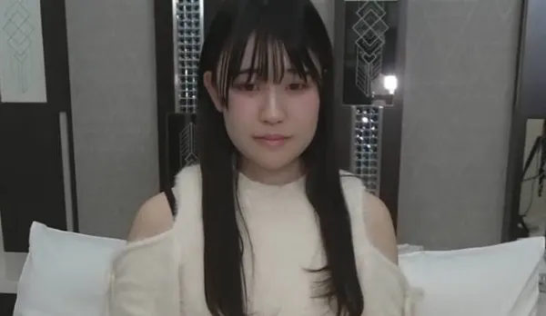 FC2PPV-4845648 Woman in Love