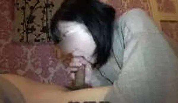 FC2PPV-4640721 Debt-Ridden Housewife's Handjob and Blowjob Skills Are Insanely Good