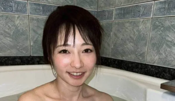 FC2PPV-4772112 Sexy Big Ass Wife