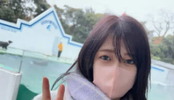 FC2PPV-3262378 She Hungrily Sucks the Hard Cock