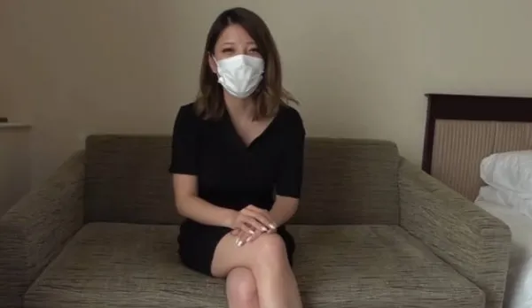 FC2PPV-3190614 Beautiful Clerk with Mental Illness