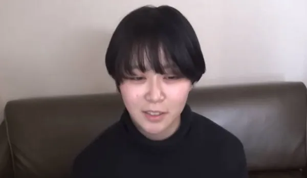 FC2PPV-2881692 Girl Strips and Reveals Stunningly Hot Body