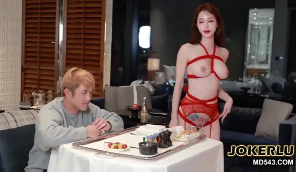 I Flirt with Boyfriend Right in Front of the Photographer, Shin Yuri