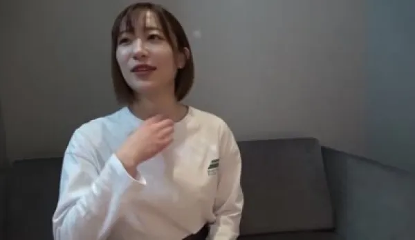 FC2PPV-3211715 Local Cutie Gets Her Sensitive Ass Covered in Cum