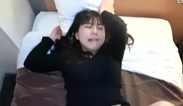 FC2PPV-4355350 Deli Worker Strips and Gets Blasted on Her Jiggling Tits