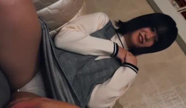 FC2PPV-4533214 Man Gets Rock Hard Watching Submissive Babe Shave Pussy Bald