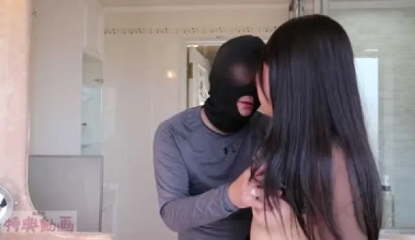 FC2PPV-4732995 Supreme Slim Waist Thick Ass Black-Haired Bunnygirl Face Beauty JD