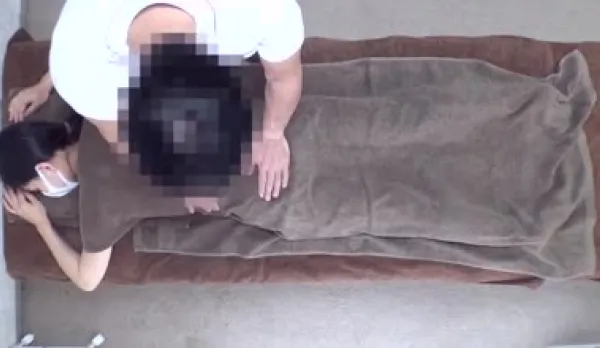 FC2PPV-4592719 Cool Black-Haired Slim Hottie