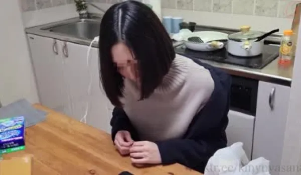 FC2PPV-4310097 Short-Haired Dominant Hottie