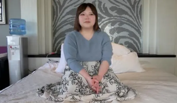 FC2PPV-4236587 Snow-White Tender Little Piggy