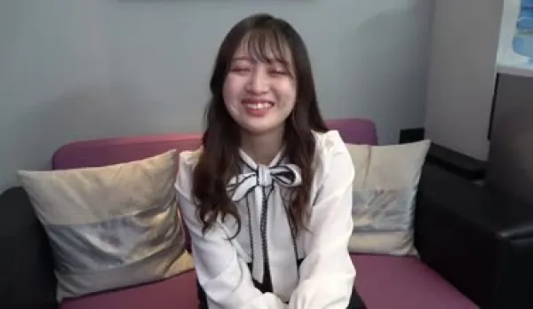 FC2PPV-4112078 Slender College Girl with Pale Sexy Legs Miyu-chan