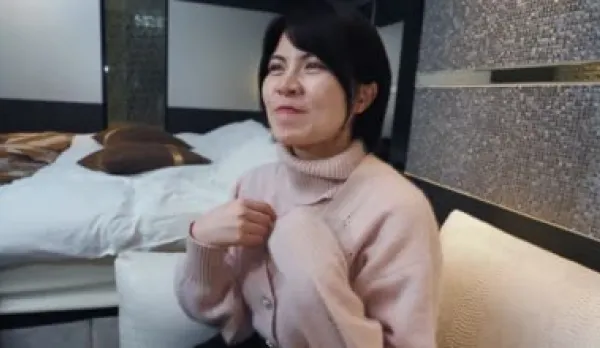 FC2PPV-4288477 Big Tits Short Hair