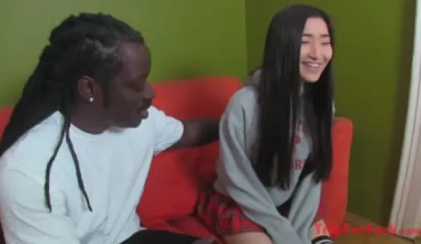 FC2PPV-3185230 Couple Travels Miles Overseas for Girlfriend to Get Pounded by Black Monster Cock and Creampied