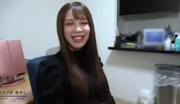 FC2PPV-3231501 Even Her Luscious Hair Gets Bukkake Gangbanged