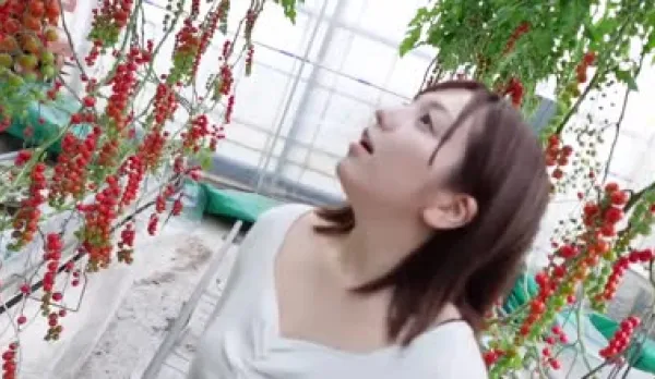 FC2PPV-3172004 Super Cute G-Cup Big Tits College Girl Aspiring to Be a Camgirl