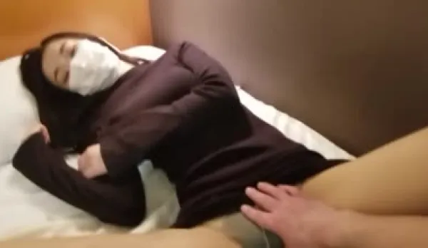 Gorgeous College Girl's Legs – Mind-Blowing Blowjob and Footjob