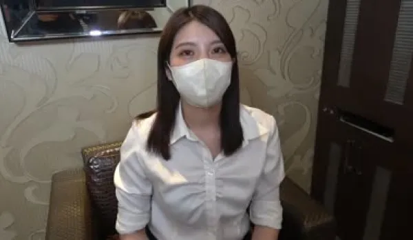 FC2PPV-3080110 Slim Big-Eyed Office Lady