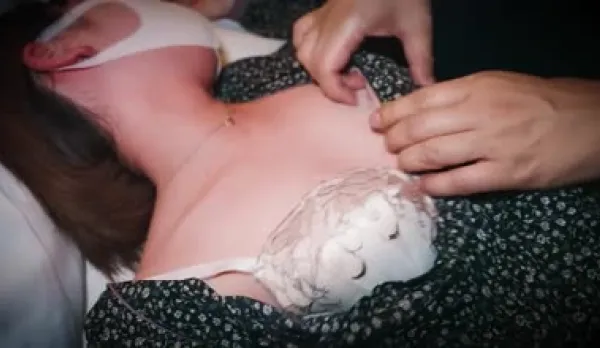 FC2PPV-3178929 Drunk College Girl Found Passed Out at Interchange Corner