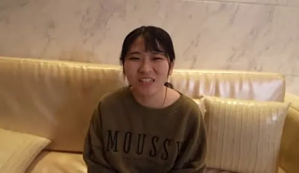 FC2PPV-4703233 Innocent Country Girl Heads to City with Zero Sexual Experience