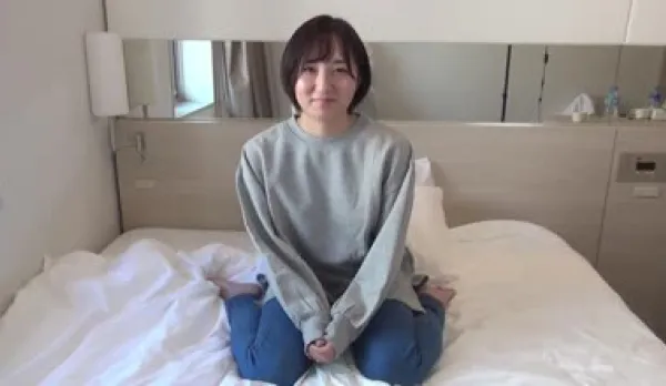 FC2PPV-3040657 Pure Short-Haired Beauty